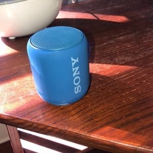 Bluetooth Sony speaker